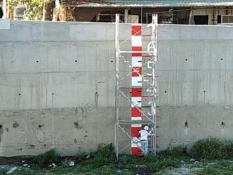 🍄裕安清潔油漆設計🌱室內裝潢 - 水利局護欄尺油漆