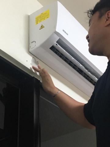 蔡小姐郭師父 - 1冷氣漏水檢修