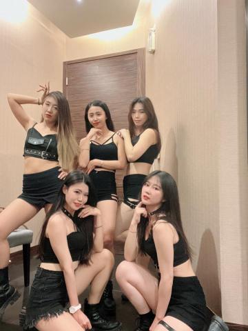 Luima舞團 - 老正興台菜春酒表演 part-1