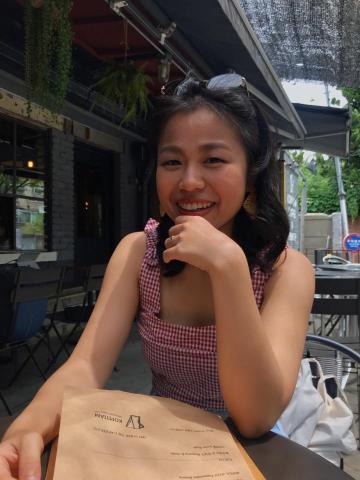 提供化妝品收納盒服務的專家Hannah