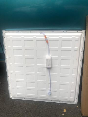 永安專業照明 - 平板燈背面