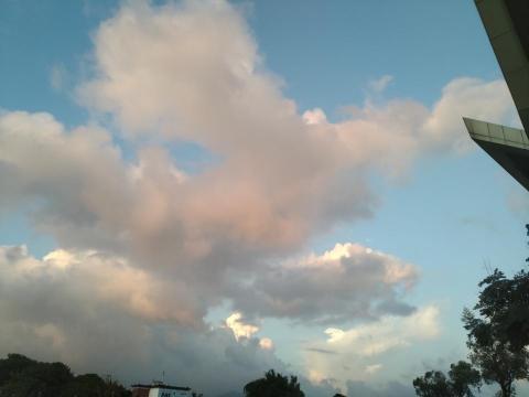 提供多少錢韓語服務的專家Yuna