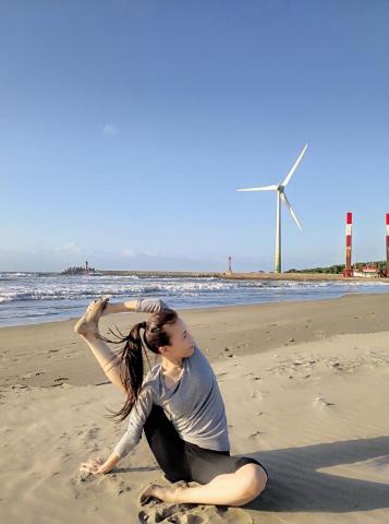 桃園私人瑜伽老師  許庭甄Evelyn - 