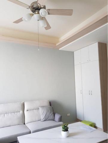 宏匠室內裝潢設計企業社 - 層板造型天花板、收納櫃、沙發背牆改色

小空間大運用宏匠室內裝潢設計都可以依照您的需求量身打造一個溫馨歡樂的居家生活空間。
丈量/設計/保護作業/監工/水電/油漆/木作/五金/燈源/輕鋼架/完工清潔/等各項。