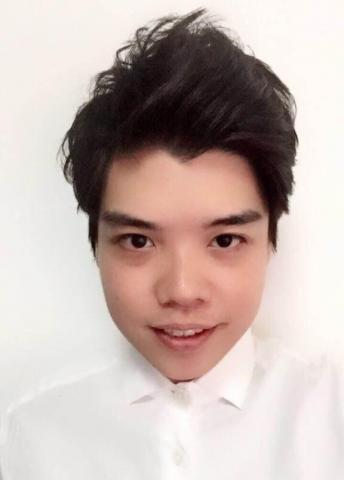 提供翻译i服務的專家Yong Jie Chen