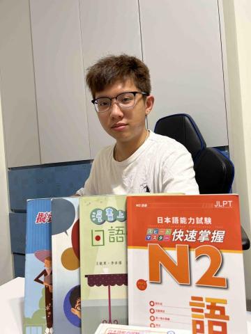 提供n2服務的專家謝堃元