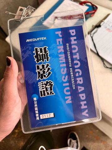 樂絲樂絲·達里馬勞 - 聯發科攝影證