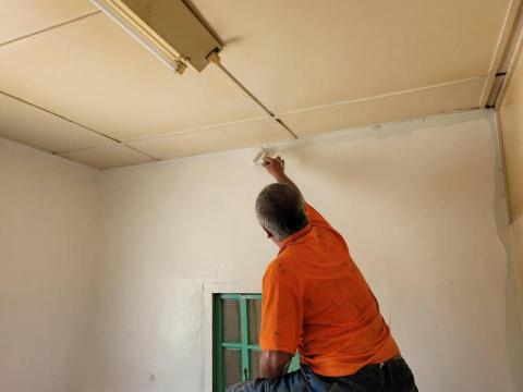 統儀企業社 - 上底漆