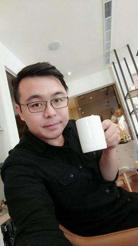 提供cad服務的專家賴先生