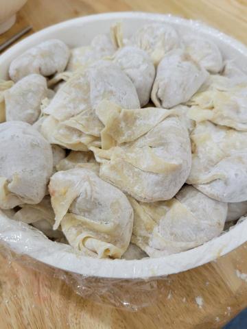 李岫霙 - 大餛飩