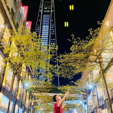 曹和立 - 信義區香提大道街頭表演