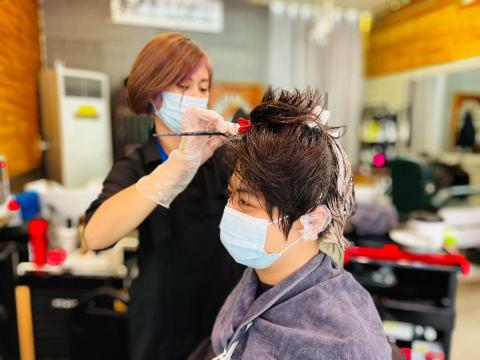 時光男仕理髮廳 - 男生染髮