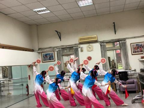 嶠騏舞蹈/曾渼嵐 - 舞碼編排