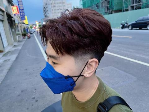 時光男仕理髮廳 - 男生剪染燙