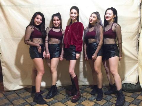 林妤珊 - 藝人-陳夢晨宜蘭跨年舞者