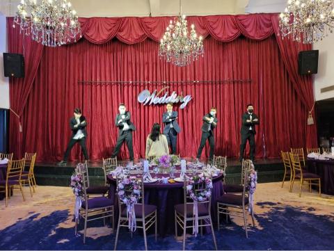 曾怡嘉 - 2022年幫不會跳舞的堂哥編一曲帥氣舞蹈，在他的婚禮上演出