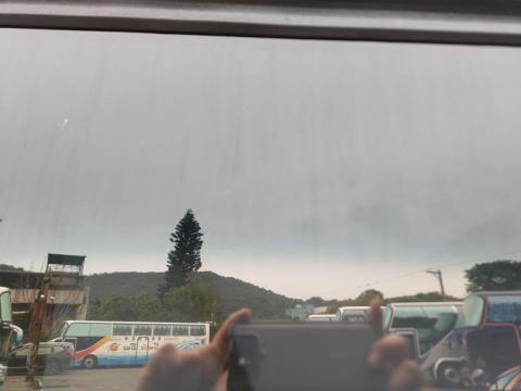 個人 - 汽車玻璃水傷（處理前）