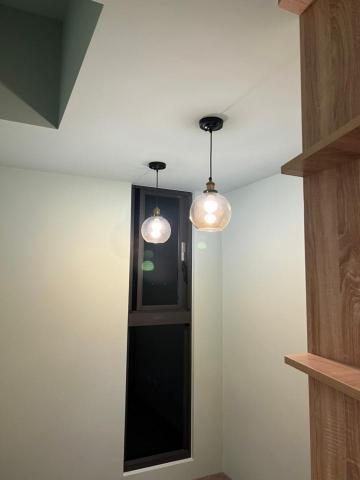 宅急修阿鴻 - 此為2盞維多利亞吊燈安裝後之樣子,不負客人所托,沒有明線,完成後客人非常的感謝!