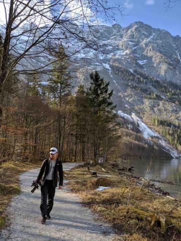 提供102服務的專家Lommel Chang