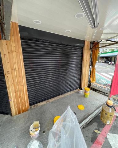 許晉碩 - 南京東路 雞排店就翻新