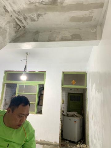 鴻利維護工程行 - 施作油漆