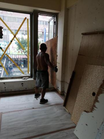 邱飛富 - 拆裝潢