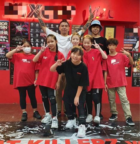 小胖老師街舞教學 - Wade Dance Studio - 兒童街舞班課後合影