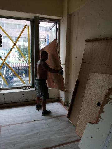 邱飛富 - 拆裝潢