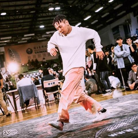 小胖老師街舞教學 - Wade Dance Studio - 台灣國際賽事比賽側拍