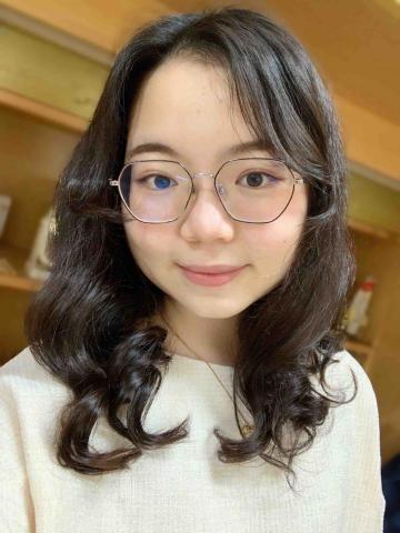 提供姐姐服務的專家易嫣然