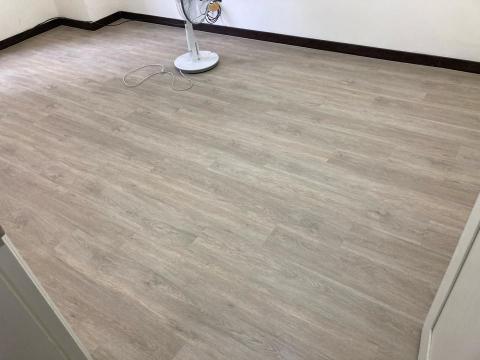 鼎鑫地板工程行 - 蘆竹案場 spc石塑地板+剃除原有磁磚 鼎鑫地板工程行 - 蘆竹案場 spc石塑地板+剃除原有磁磚