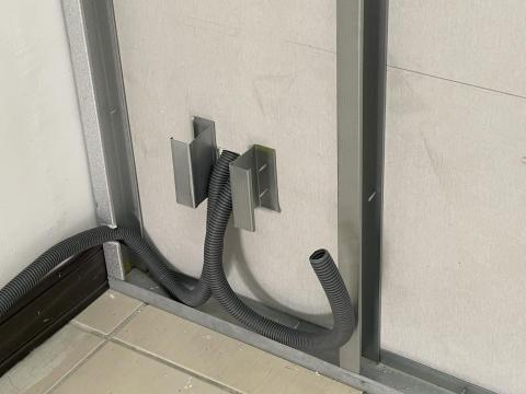 宅急修阿鴻 - 裝潢場插座管線做業