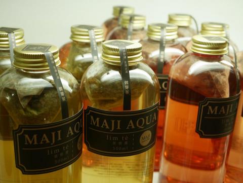 獨創風格整合行銷&設計 - 【產品攝影作品】
除攝影、剪輯與拍攝外,亦協助後製修圖與去背 獨創風格整合行銷&設計 - 【產品攝影作品】
除攝影、剪輯與拍攝外,亦協助後製修圖與去背