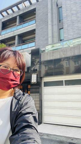莊小姐 莊小姐