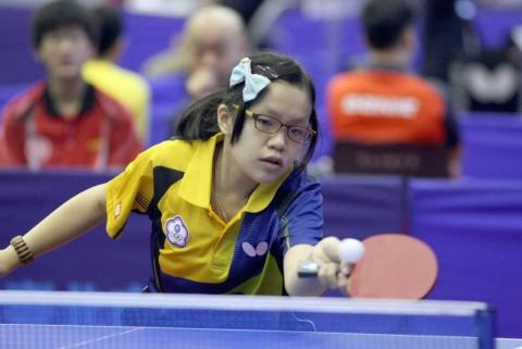 吳宥玲 - 這是我104年選上15歲青少年國手,代表台灣打青少年公開賽 吳宥玲 - 這是我104年選上15歲青少年國手,代表台灣打青少年公開賽