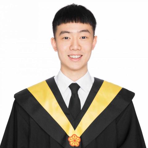 提供電子琴架服務的專家陳峻博