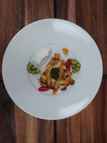 三川的食樂工作坊（Chuan-Foodie） - 美式蘋果派左香提奶油霜