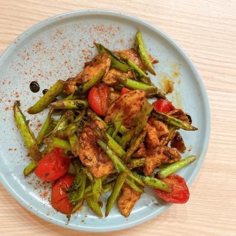 三川的食樂工作坊（Chuan-Foodie） - 爆炒巴沙米克蘆筍雞胸