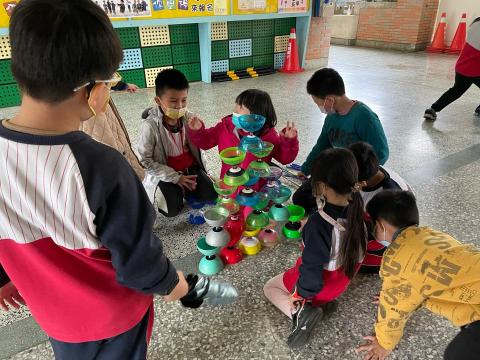 三文魚教練 - 瑞塘國小扯鈴疊疊樂