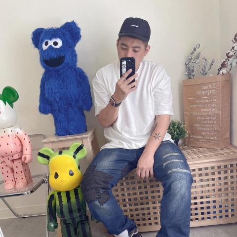 提供遛狗绳服務的專家李文駿