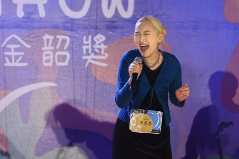 游晞彤 - 表演拍攝