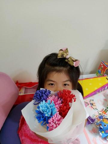 蔡羽瑄 - 摺紙課程：送給老師的花束