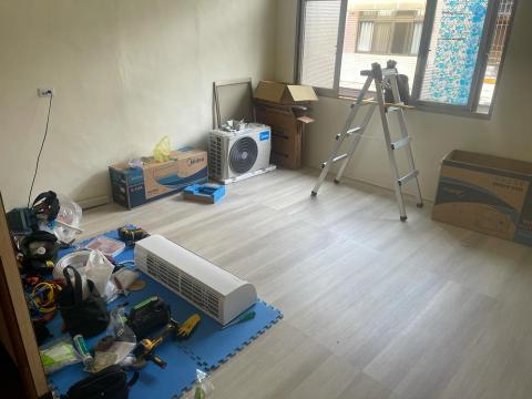 蔡宗熹個人小貨車貨運行（鑫旭） - 冷氣安裝（施工過程）