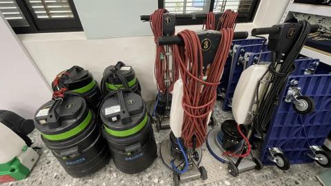 耘源有限公司（專業辦公室、商業大樓清潔規劃） - 清洗機具