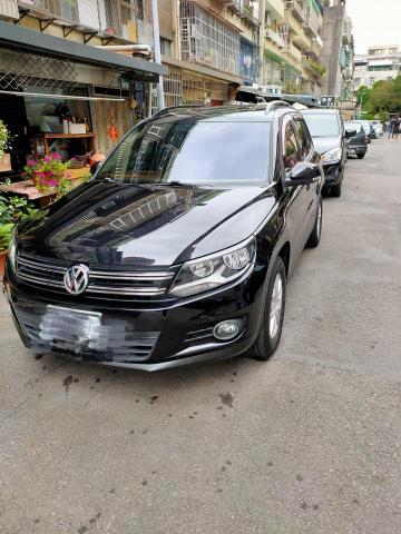 C.C. Liu - 接送車輛為福斯 休旅