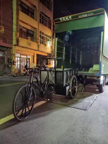 專業全省搬運回頭車 - 三輪車運送