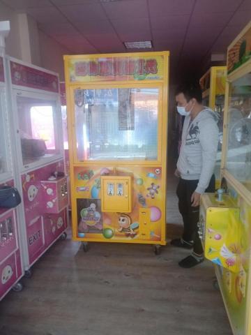 專業全省搬運回頭車 - 娃娃機載運