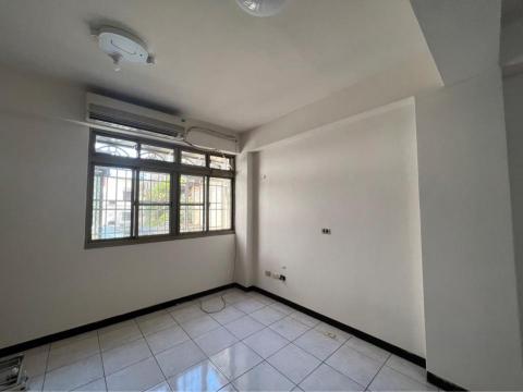 勝雨工程。油漆。防水。 -  勝雨工程。油漆。防水。 -