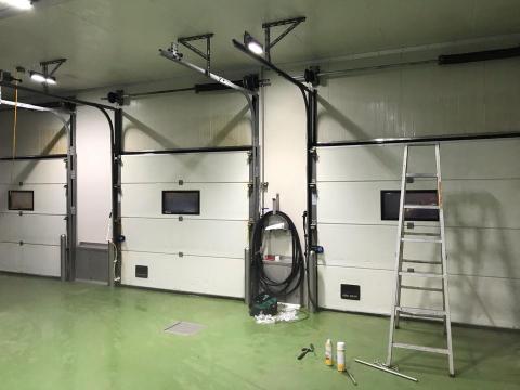 湧安鋼電工程行 - 冷凍庫門完工 湧安鋼電工程行 - 冷凍庫門完工