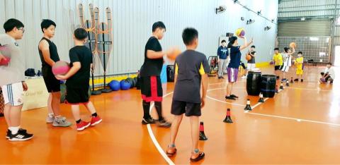 徐芷柔 - 擁有1對1及1對12的教學經驗